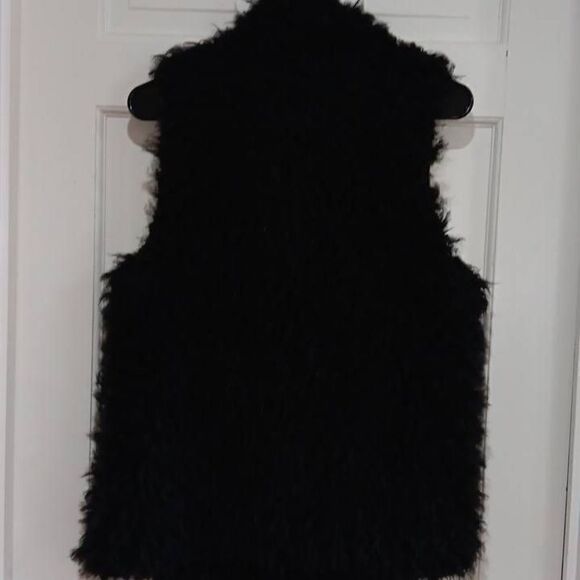 Bongo, Faux fur, zippered vest. Juniors. NWT - Picture 3 of 5